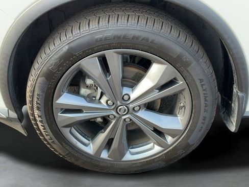 Used 2019 Nissan Murano Platinum w/ Cargo Package image 9