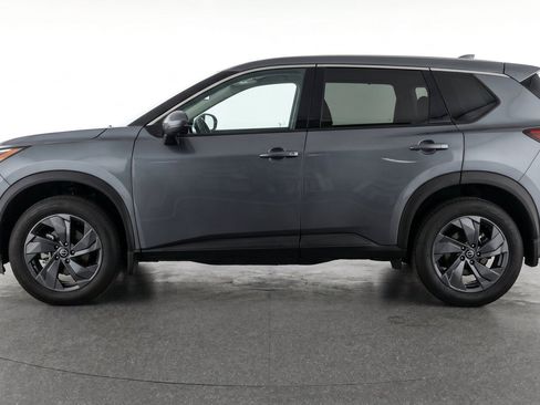 Used 2025 Nissan Rogue SV FWD image 5