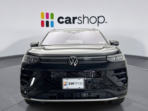 Used 2026 Volkswagen Tiguan SEL R-Line image 8