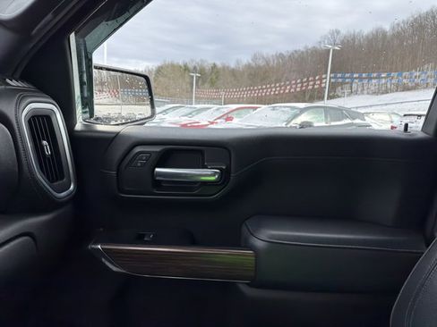 Used 2020 Chevrolet Silverado 1500 High Country w/ Technology Package image 26