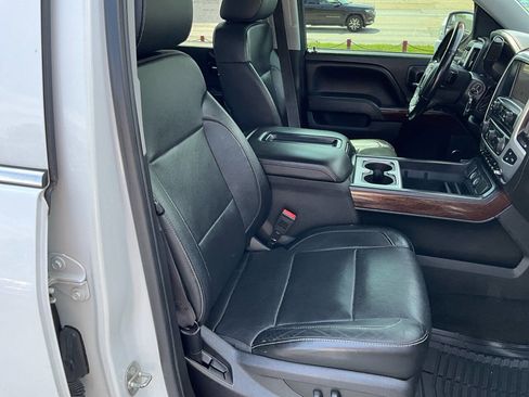 Used 2014 GMC Sierra 1500 SLT w/ SLT Crew Cab Value Package AWD/4WD image 16