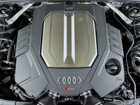 New 2026 Audi RS 7 Performance image 12
