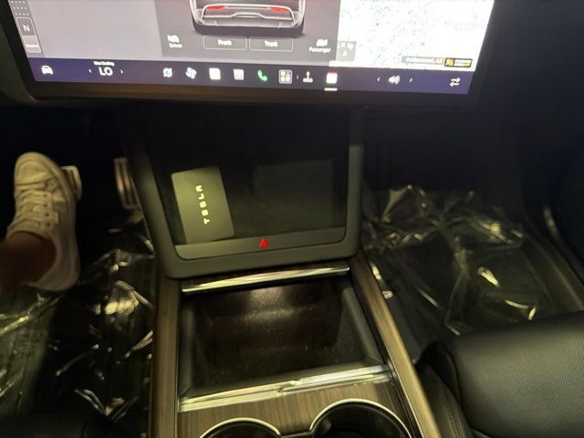 Used 2024 Tesla Model X AWD/4WD image 18