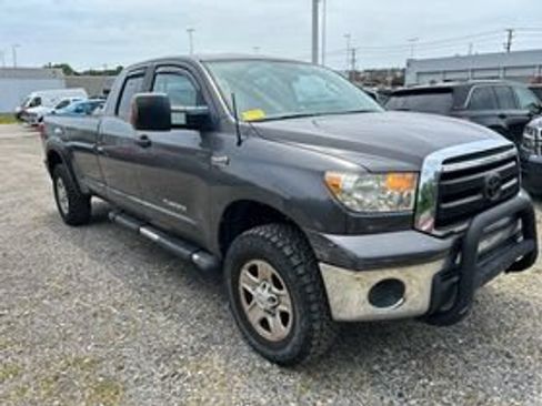 Used 2012 Toyota Tundra 4x4 Double Cab Long Bed w/ Convenience Pkg image 3