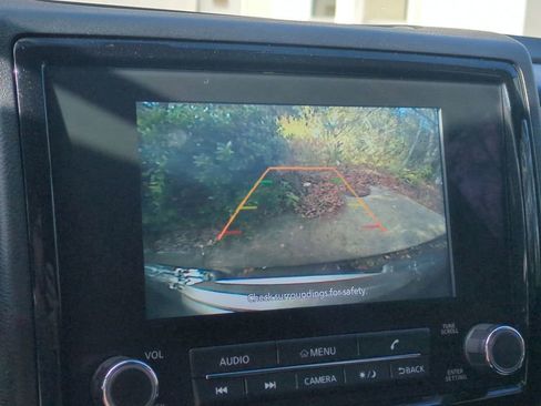 Used 2023 Nissan Frontier SV image 20