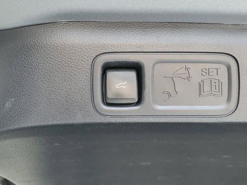 Used 2024 Ford Expedition Max XLT AWD/4WD image 13