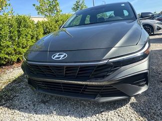 Used 2025 Hyundai Elantra Sport FWD video 2