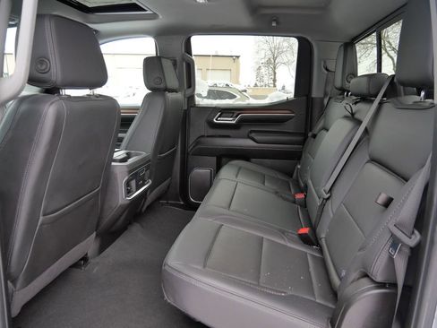 Used 2024 GMC Sierra 1500 Denali image 13