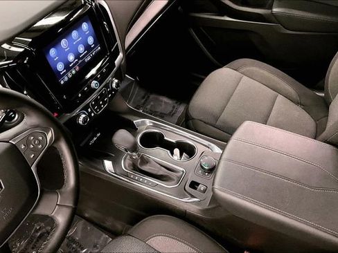 Used 2023 Chevrolet Traverse LT AWD/4WD image 17