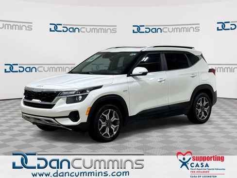Used 2022 Kia Seltos EX AWD/4WD image 1