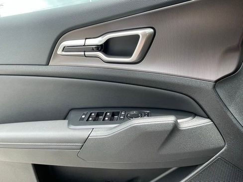 New 2026 Kia Sportage EX w/ EX Panorama Roof Package image 18