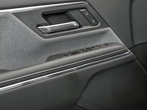 New 2026 GMC Sierra EV Elevation image 5