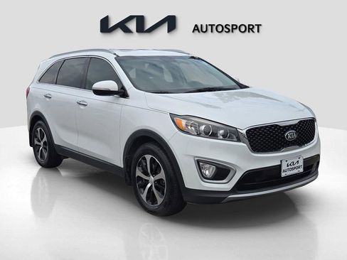 Certified 2018 Kia Sorento EX image 3