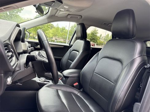 Used 2022 Ford Escape SEL image 12