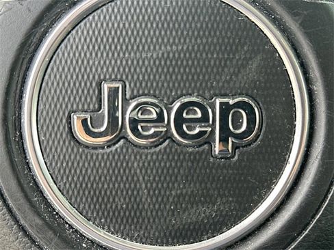 Used 2019 Jeep Wrangler Unlimited Sport S image 22