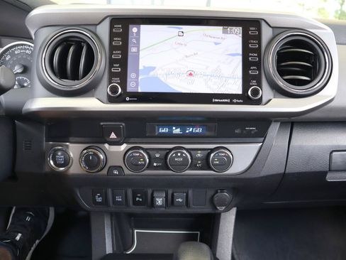 Used 2023 Toyota Tacoma SR5 AWD/4WD image 50