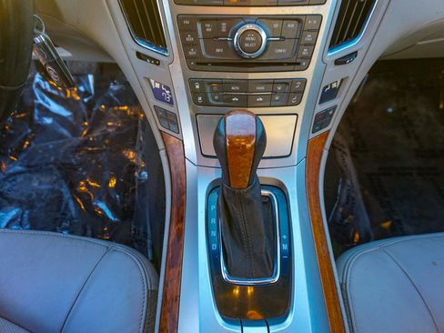 Used 2010 Cadillac CTS Luxury image 15
