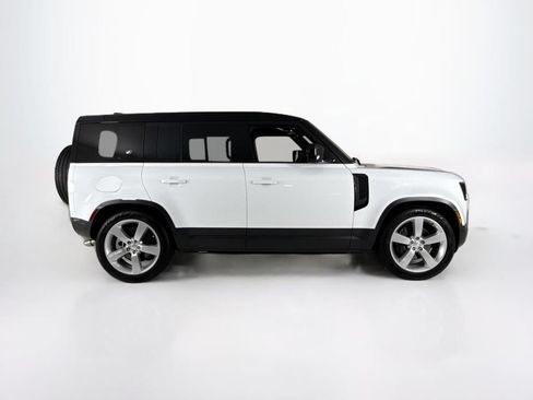 Used 2024 Land Rover Defender 110 SE AWD/4WD image 6