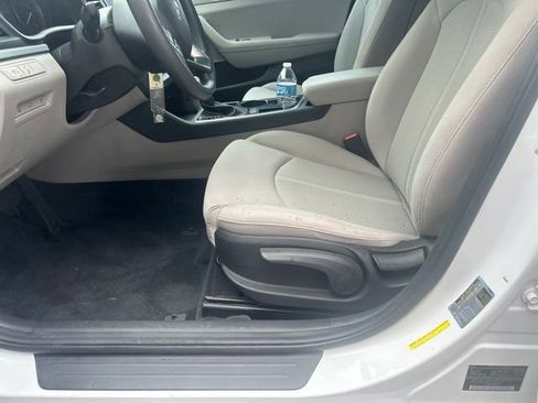 Used 2018 Hyundai Sonata SE FWD image 9