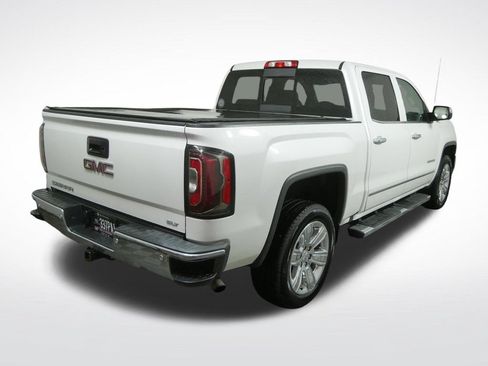 Used 2018 GMC Sierra 1500 SLT AWD/4WD image 3