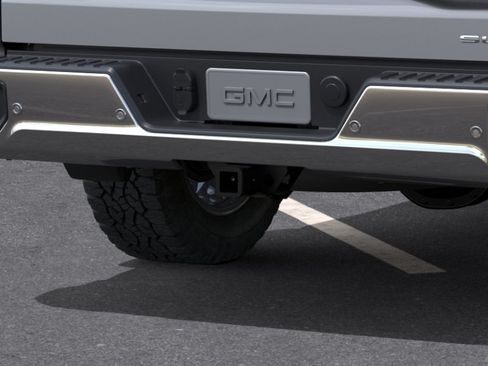 New 2026 GMC Sierra 1500 SLE AWD/4WD image 14
