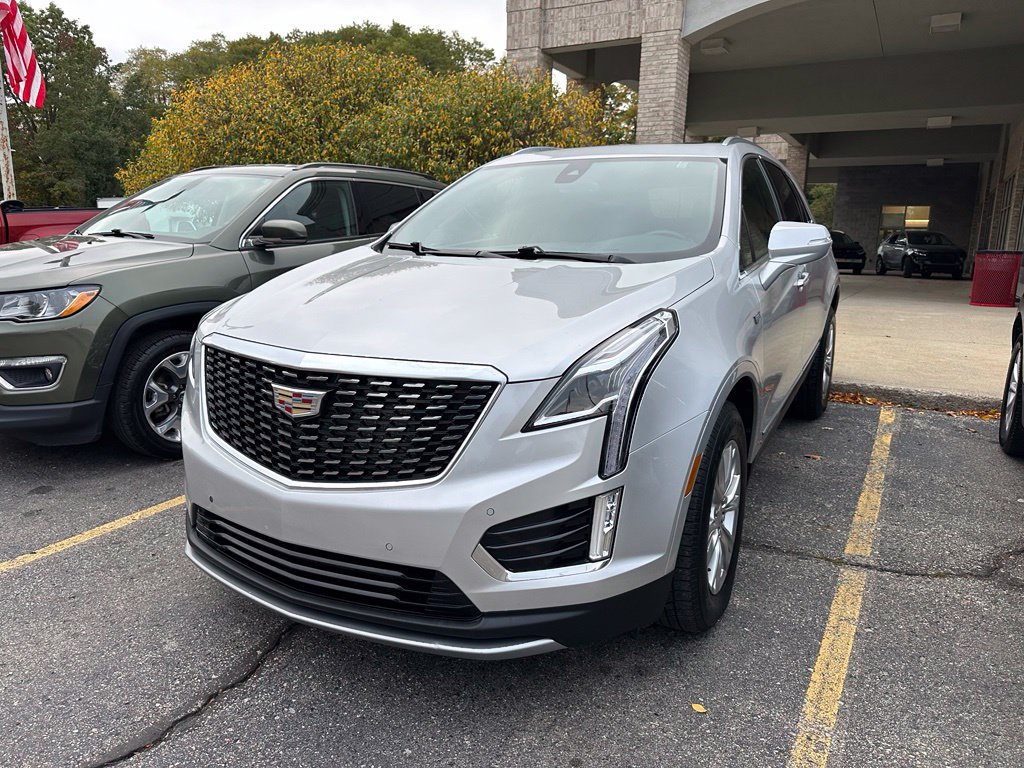 Used 2020 Cadillac XT5 Premium Luxury w/ LPO, Floor Liner Package FWD image 11