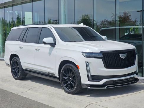 Used 2021 Cadillac Escalade Sport Platinum w/ LPO, ONYX Package AWD/4WD image 7