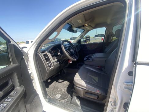 Used 2017 RAM 3500 Tradesman w/ Popular Equipment Group image 10