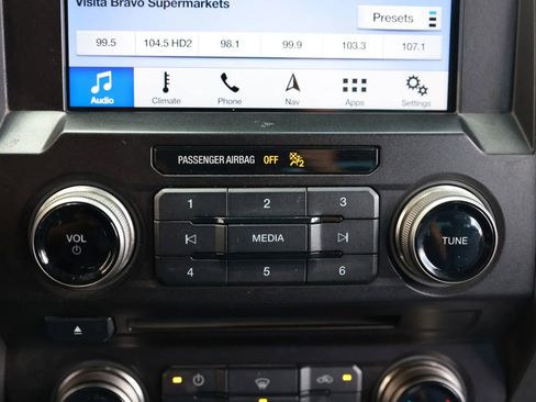 Used 2018 Ford F150 Raptor w/ Equipment Group 802A Luxury image 33