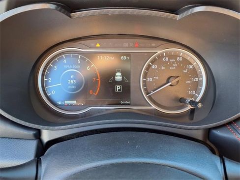 New 2025 Nissan Versa SR w/ Trunk Package image 18