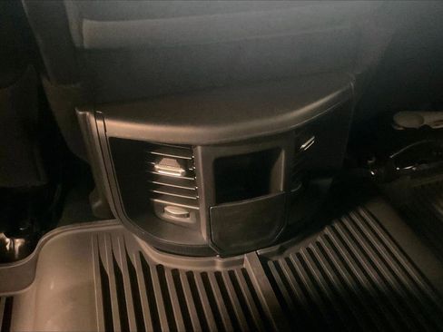 New 2026 RAM 2500 Tradesman w/ Chrome Appearance Group AWD/4WD image 17