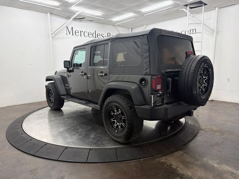 Used 2017 Jeep Wrangler Unlimited Sport w/ Quick Order Package 24S AWD/4WD image 5