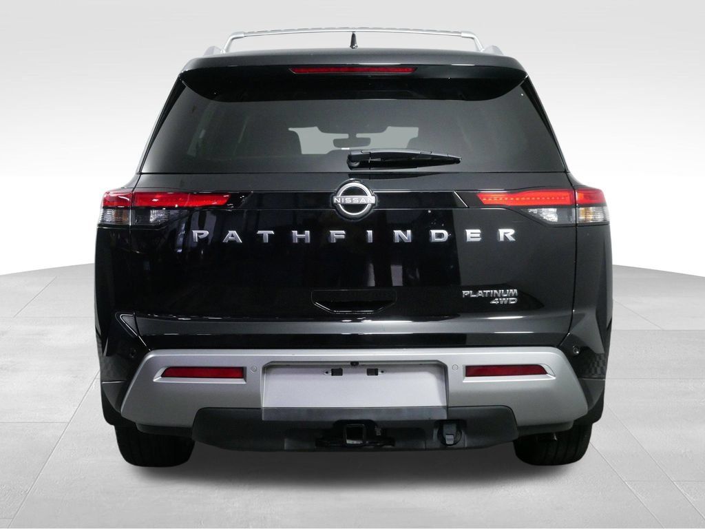 Used 2025 Nissan Pathfinder Platinum w/ Cargo Package AWD/4WD image 9