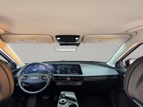 Used 2024 Kia EV6 Wind RWD image 27