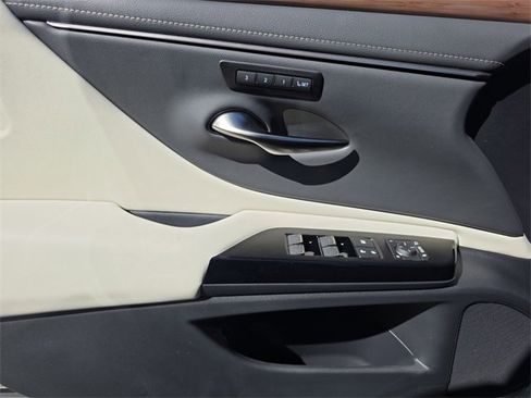 New 2025 Lexus ES 350 w/ Premium Package image 24