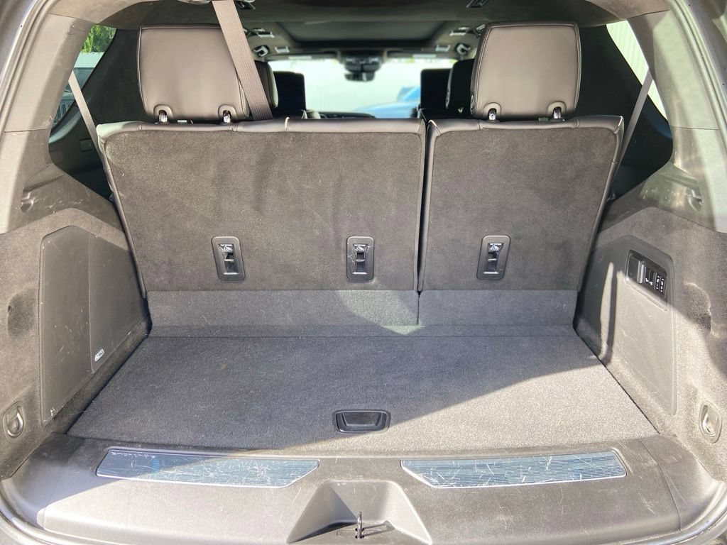 Used 2023 Cadillac Escalade Sport Platinum w/ LPO, ONYX Package AWD/4WD image 28
