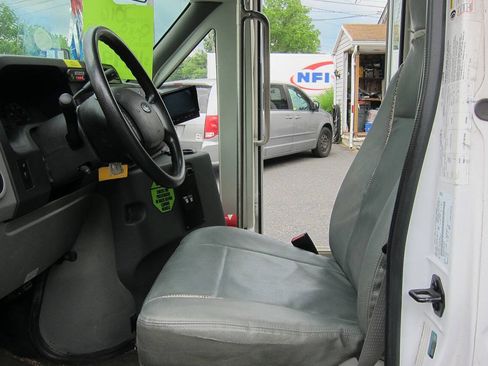 Used 2016 Ford E-450 and Econoline 450 Super Duty w/ Shuttle Bus Prep Package RWD image 13