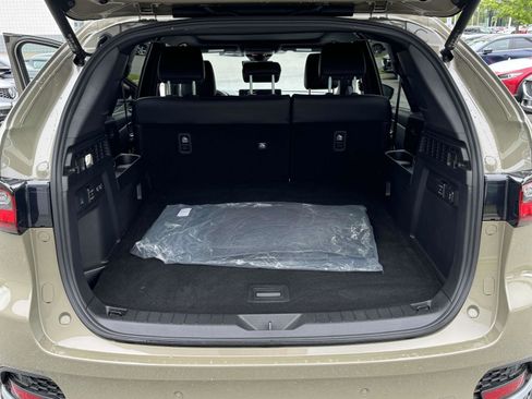 Used 2025 MAZDA CX-70 Plug-In Hybrid w/ Premium Plus image 13