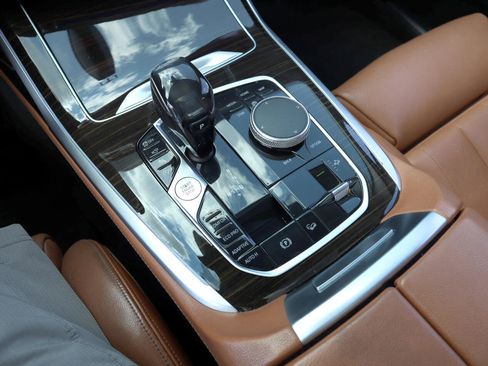 Used 2019 BMW X7 xDrive40i w/ Premium Package image 56