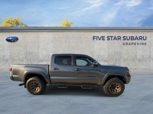 Used 2021 Toyota Tacoma TRD Sport w/ Technology Package AWD/4WD image 9