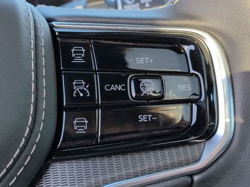 New 2026 Jeep Grand Wagoneer L Summit w/ Premium Group III AWD/4WD image 21