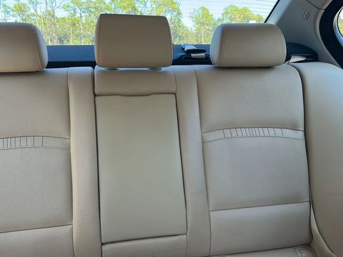 Used 2016 BMW 535i Sedan w/ Luxury Line image 20