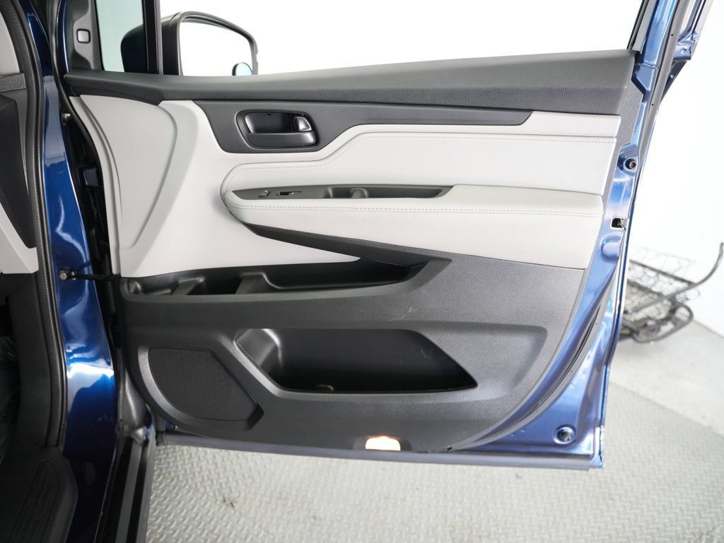 Used 2018 Honda Odyssey EX-L image 41