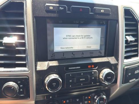 Used 2018 Ford F350 Lariat w/ Lariat Ultimate Package AWD/4WD image 26