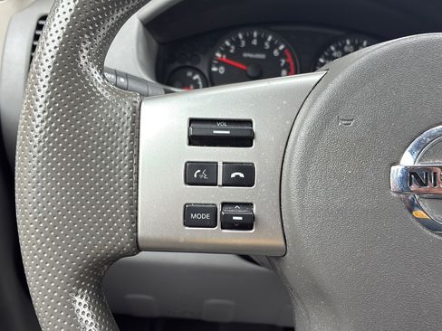 Used 2018 Nissan Frontier S RWD image 33