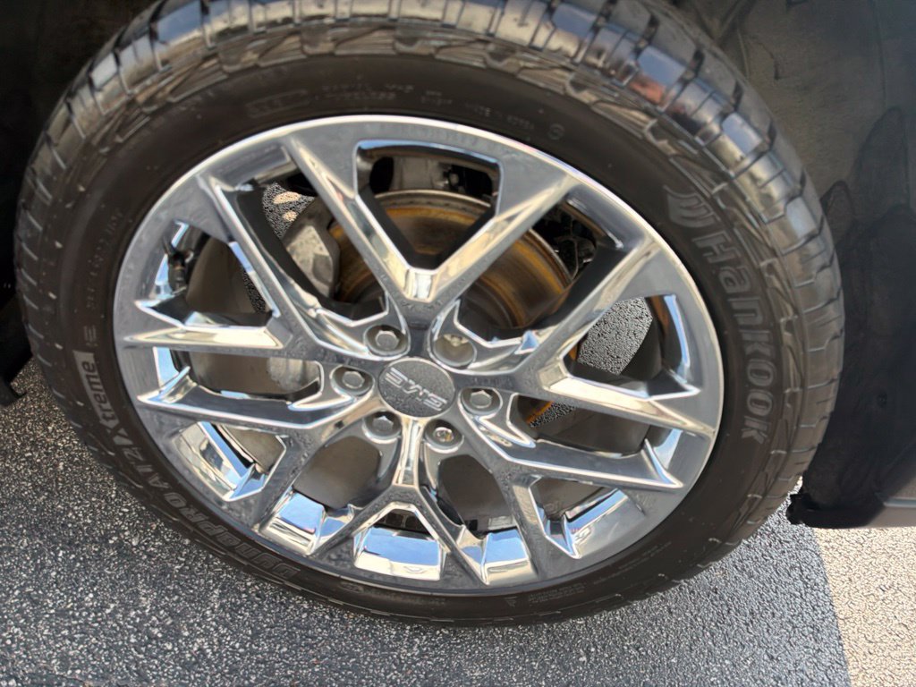 Used 2022 GMC Sierra 1500 Denali w/ Technology Package AWD/4WD image 9