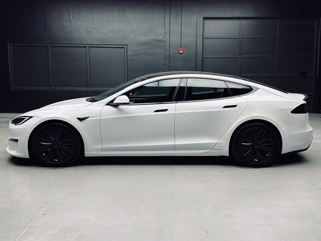 Used 2022 Tesla Model S Plaid AWD/4WD image 4