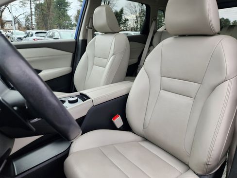 Used 2023 Nissan Rogue SL w/ SL Premium Package image 7