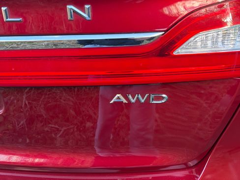 Used 2017 Lincoln MKX Reserve w/ Luxury Package image 8