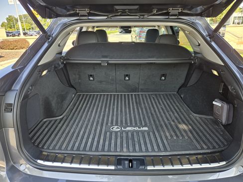 Used 2022 Lexus RX 450h AWD w/ Luxury Package image 37